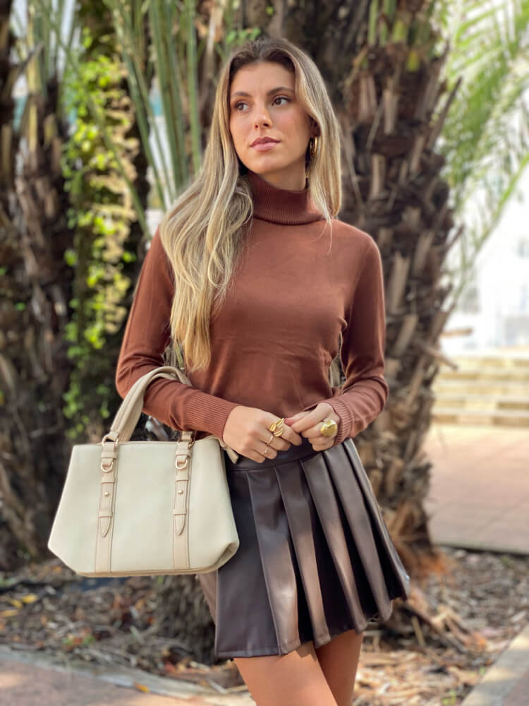 Bolso de mujer beige elegante