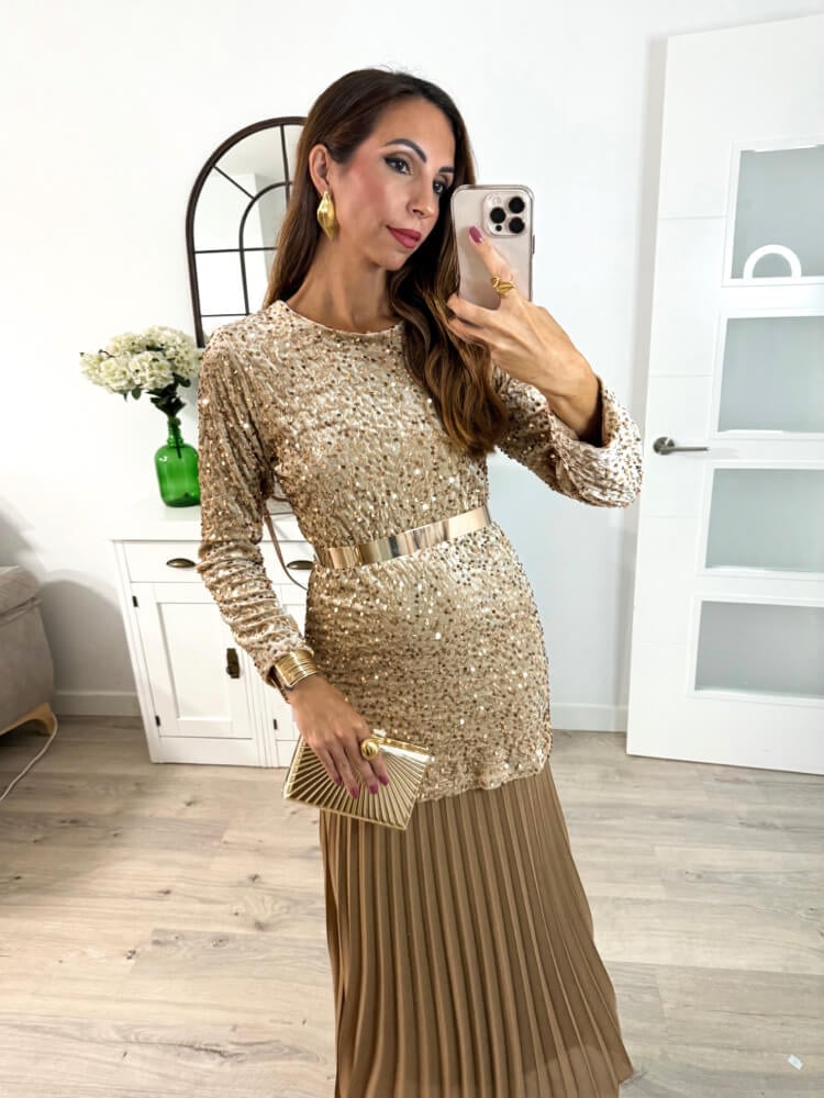 Vestido Dorado De Terciopelo