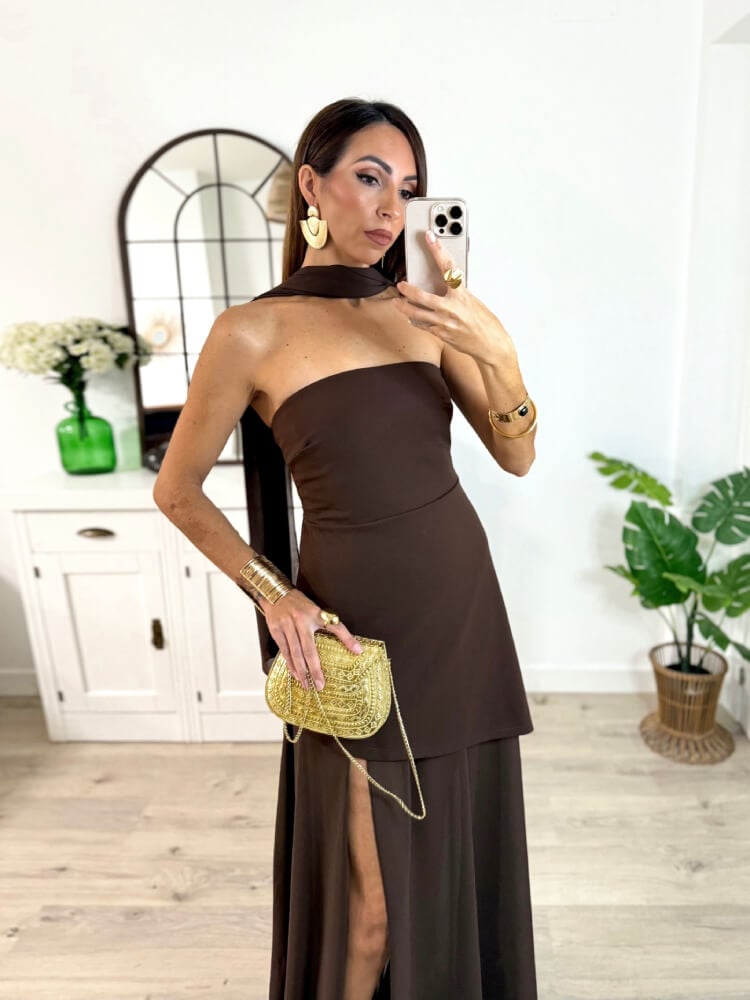 Vestido Marrón Palabra De Honor Vista Trasera