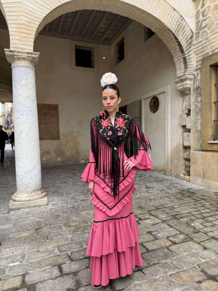 Traje De Flamenca Melocotón Detalle Volantes