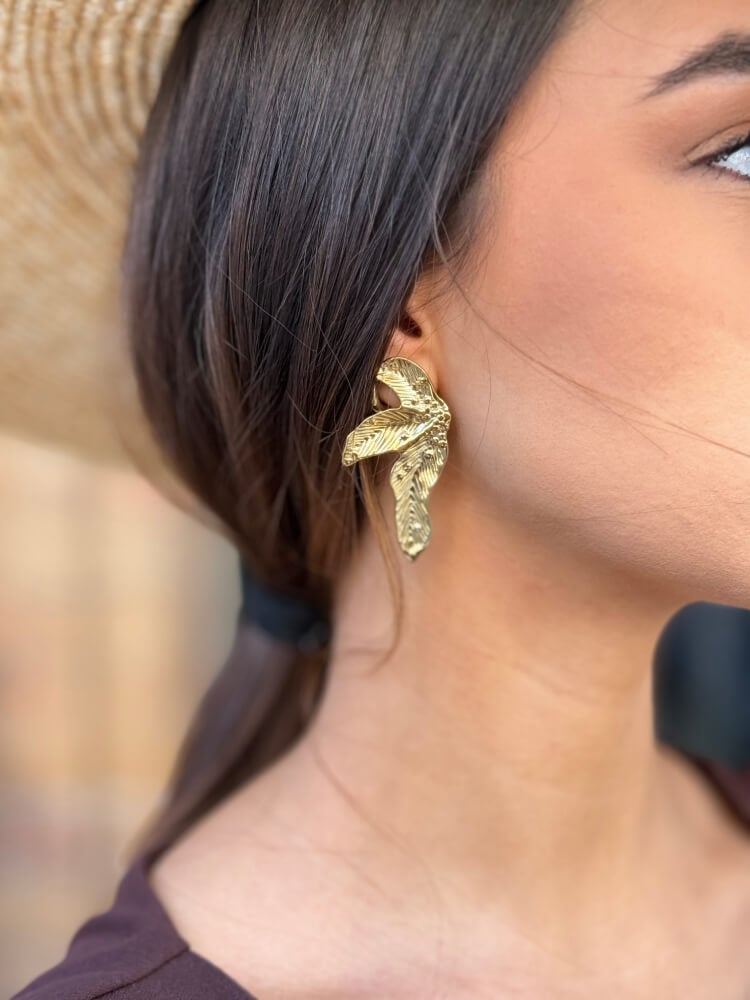 Pendientes en acero inoxidable dorado elegantes y ligeros