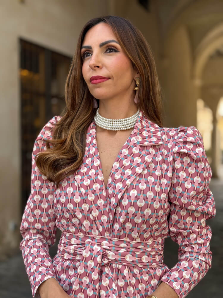 Choker de perlas blancas