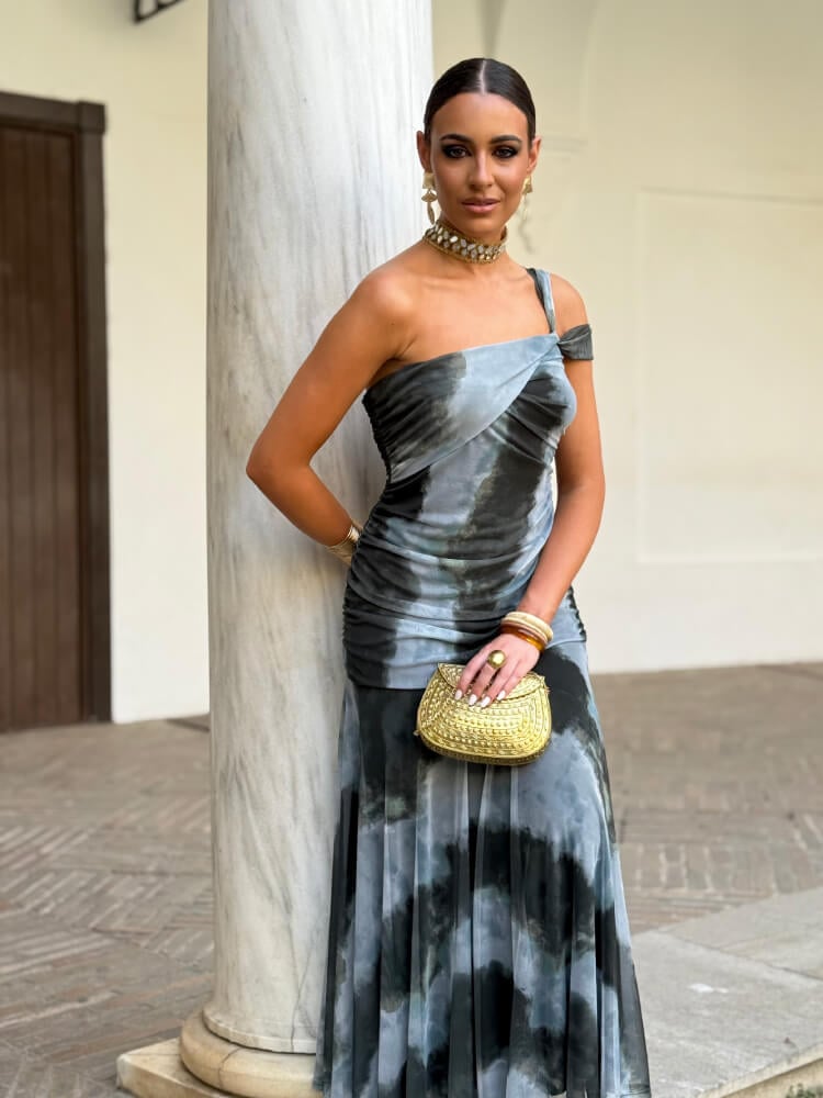 Vestido En Tul Estampado Tie-Dye En Tonos Grises Y Negros