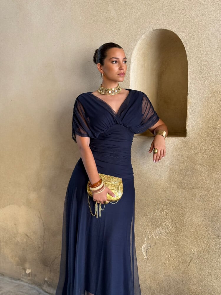 Vestido de invitada azul oscuro