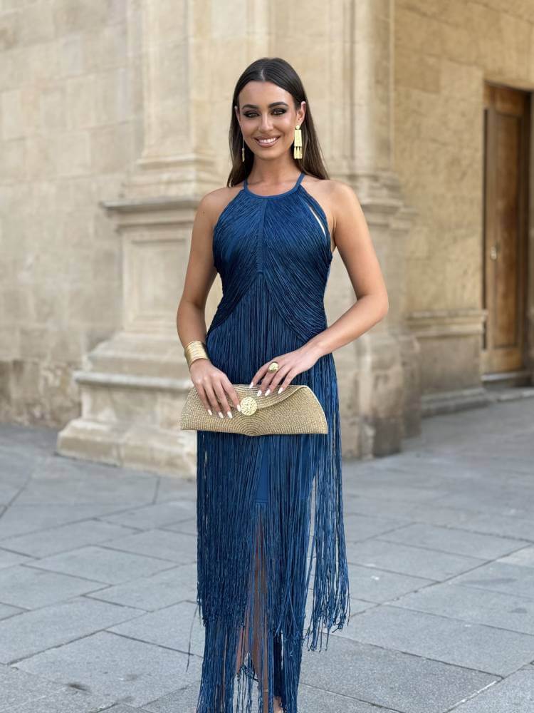 Vestido midi de flecos color azul petróleo para invitada