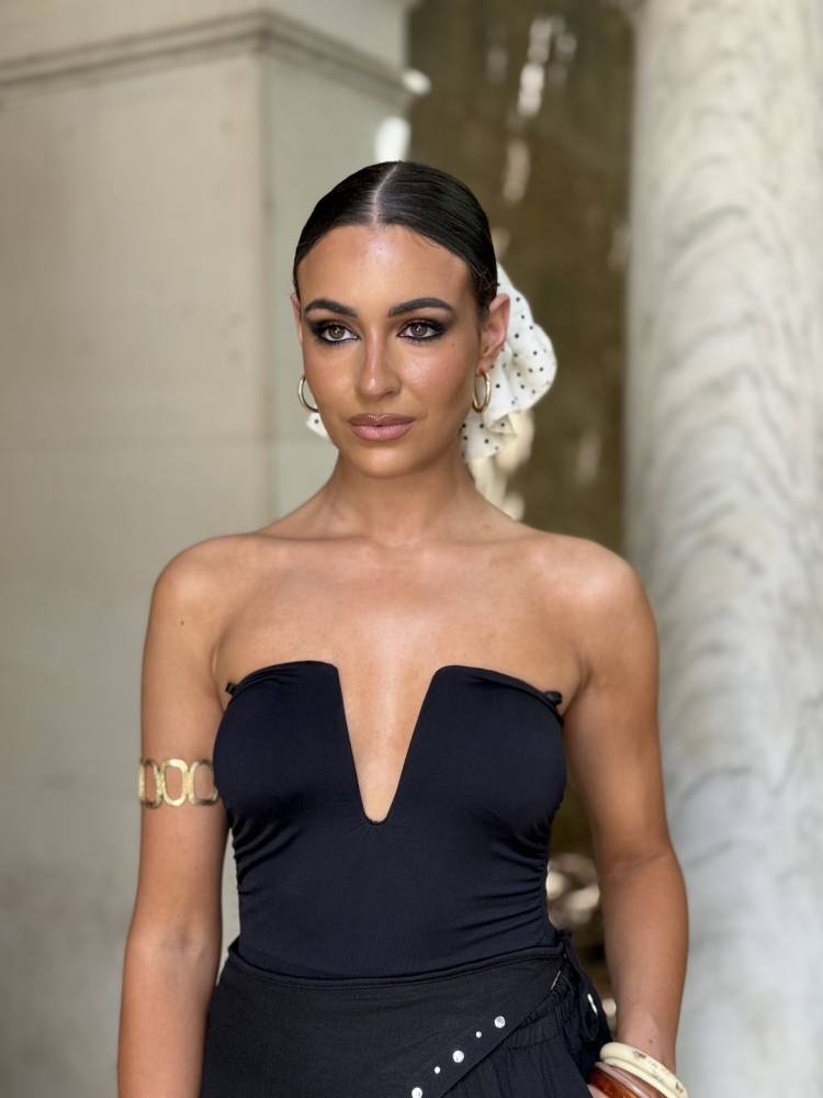 Coletero grande en tejido blanco con lunares negros elegante