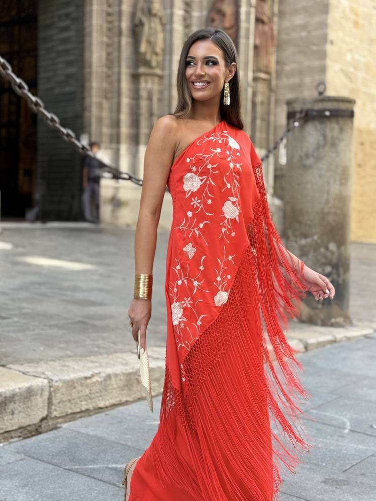 Vestido largo naranja asimétrico